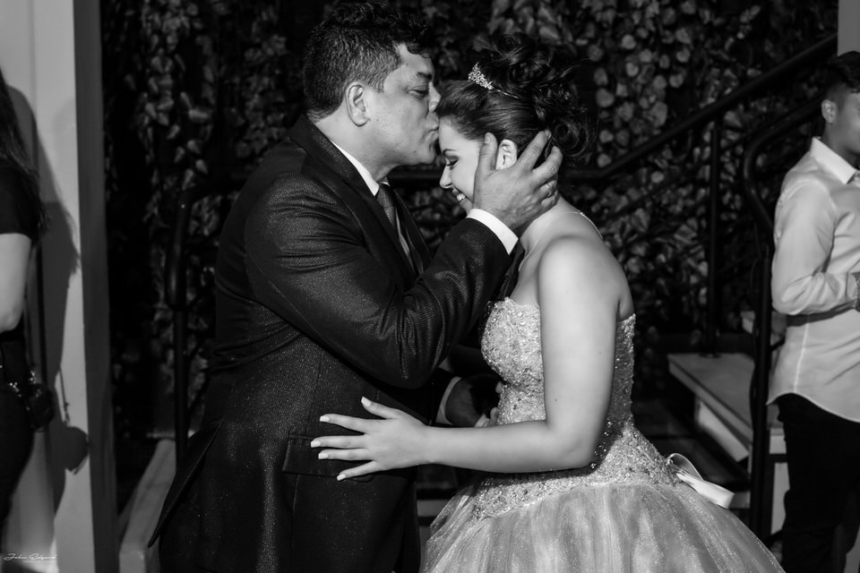 Festa de 15 anos da debutante Letícia realizado no buffet Mediterrâneo  Zona Norte SP