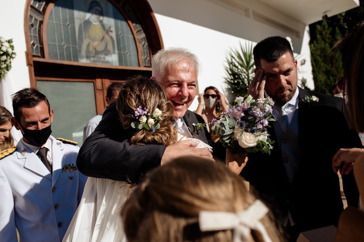 abrazos en casamientos 