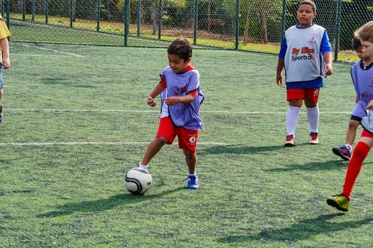 Condução de bola do Robertinho