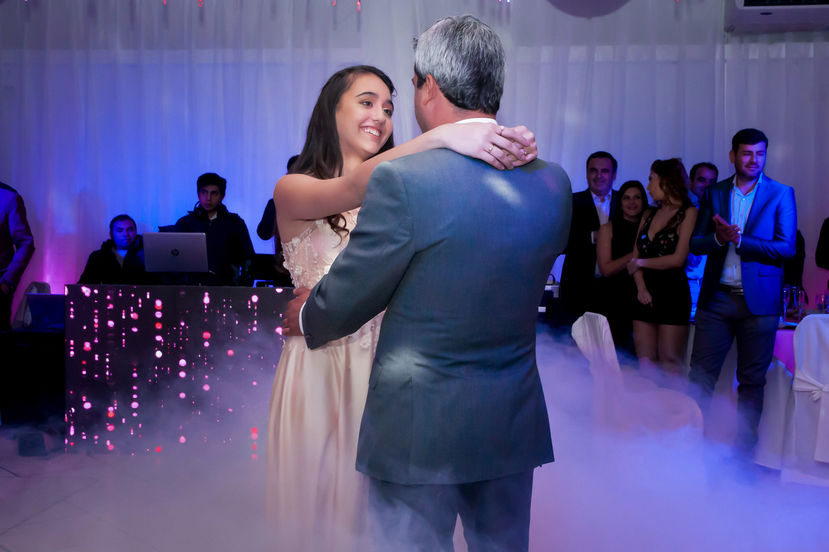padre e hija bailando vals santiago del estero fernandez quinceañera