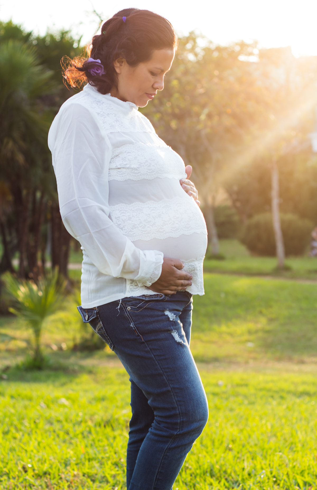 Ensaio fotográfico de Gestante Realizado no parque central em Santo André, ABC Paulista - SP por JD Fotografia. Fotógrafo de família, casal e gestante em Suzano, Mogi das Cruzes, Alto Tietê. Entre em contato para propostas de ensaio fotográfico de graça