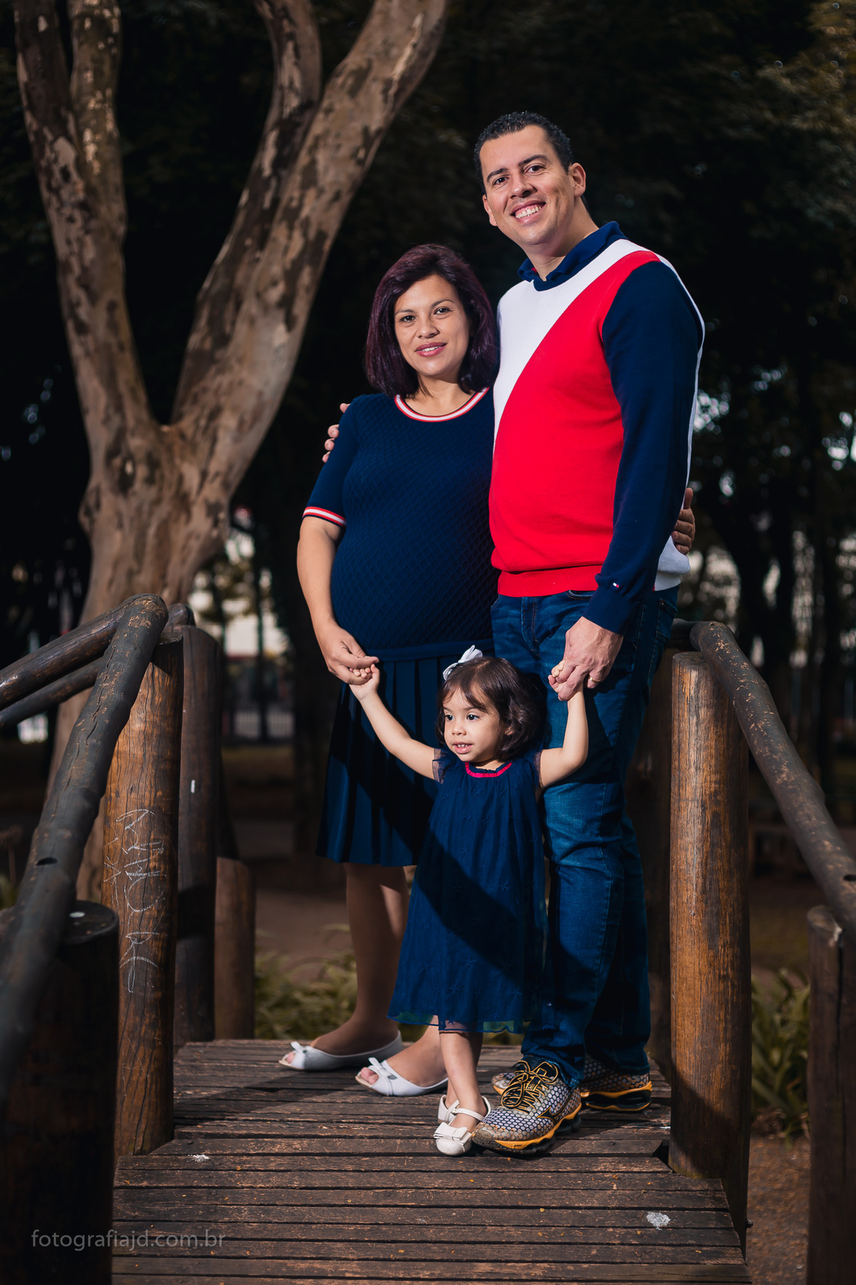 Ensaio fotográfico Gestante em parque. JD Fotografia - Casais, grávidas, gestantes, família, fotos, fotografia, gravidez- Suzano, Santo André, Mogi, ABC, SP. 