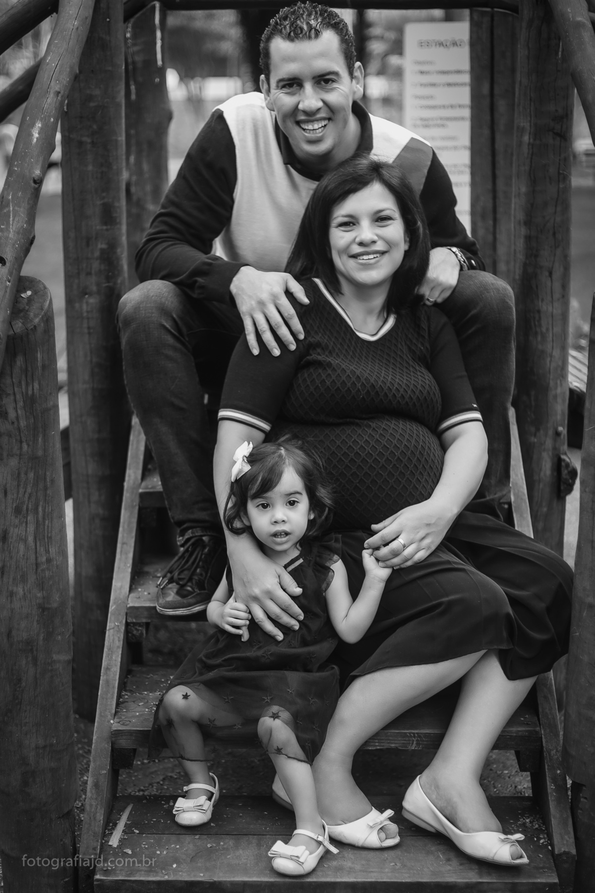 Ensaio fotográfico Gestante em parque. JD Fotografia - Casais, grávidas, gestantes, família, fotos, fotografia, gravidez- Suzano, Santo André, Mogi, ABC, SP. 