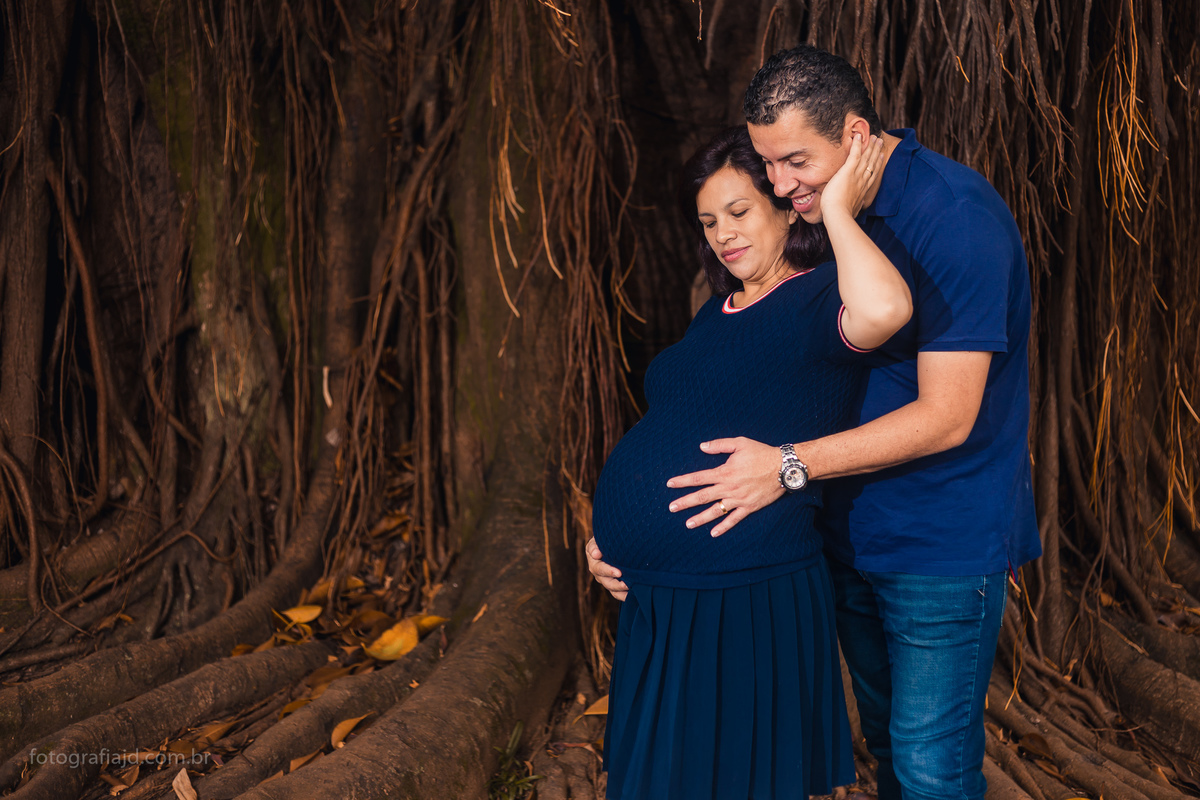 Ensaio fotográfico Gestante em parque. JD Fotografia - Casais, grávidas, gestantes, família, fotos, fotografia, gravidez- Suzano, Santo André, Mogi, ABC, SP. 