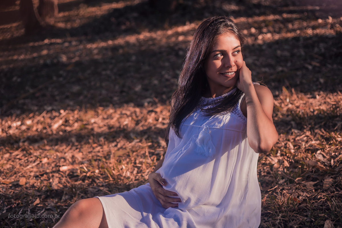 Ensaio fotográfico Gestante em parque. JD Fotografia - Casais, grávidas, gestantes, família, fotos, fotografia, gravidez- Suzano, Santo André, Mogi, ABC, SP.  Whatsapp: (11) 95047-7618