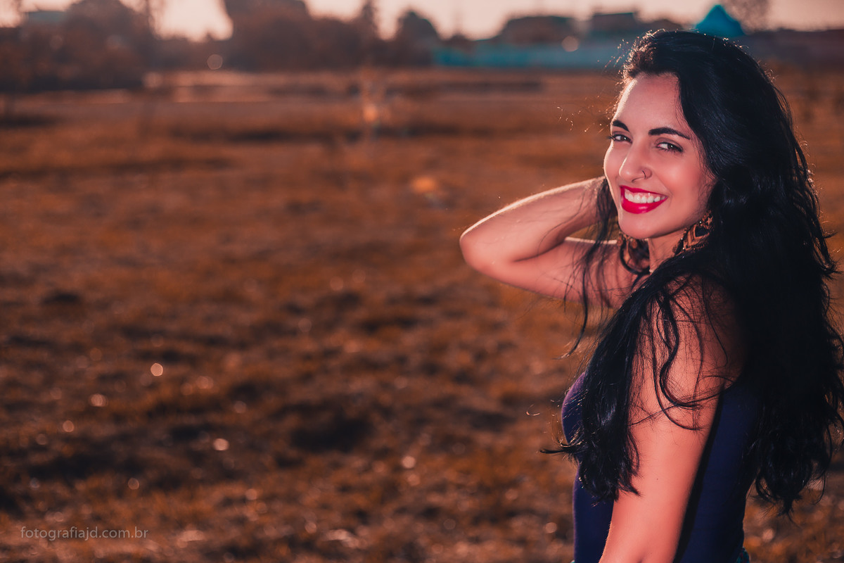 Ensaio fotográfico Feminino em Parque. JD Fotografia - Casais, grávidas, gestantes, família, fotos, fotografia, gravidez- Suzano, Santo André, Mogi, ABC, SP. Entre em contato - propostas de ensaio fotográfico de graça. (11)95047-7618 Whatsapp