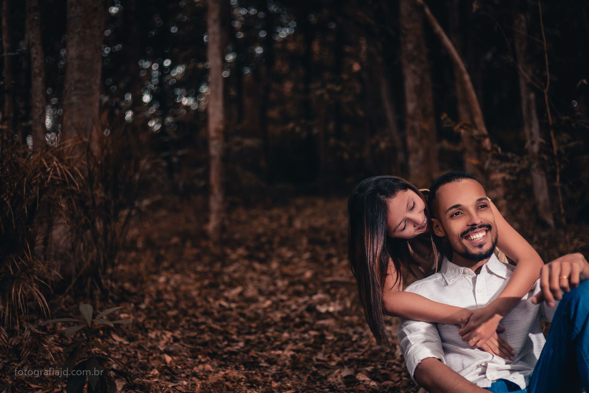 Ensaio fotográfico casal no Parque do Pedroso. JD Fotografia - Casais, grávidas, gestantes, família, fotos, fotografia, gravidez- Santo André, ABC, SP, Grande ABC, São Bernardo, São Caetano.  Whatsapp: (11) 95047-7618