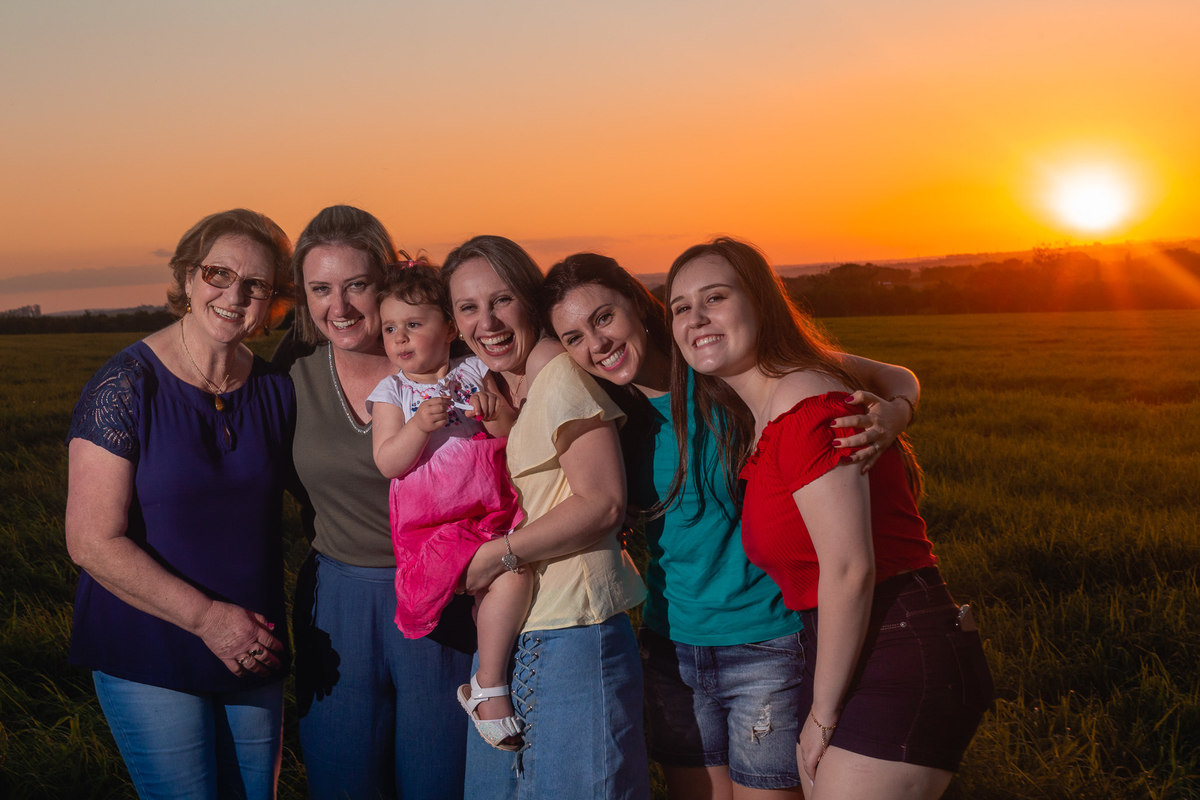 Ensaio fotográfico feminino e família em Holambra. JD Fotografia - Casais, grávidas, gestantes, família, fotos, fotografia, gravidez- Santo André, ABC, SP, Grande ABC, São Bernardo, São Caetano.  Whatsapp: (11) 95047-7618