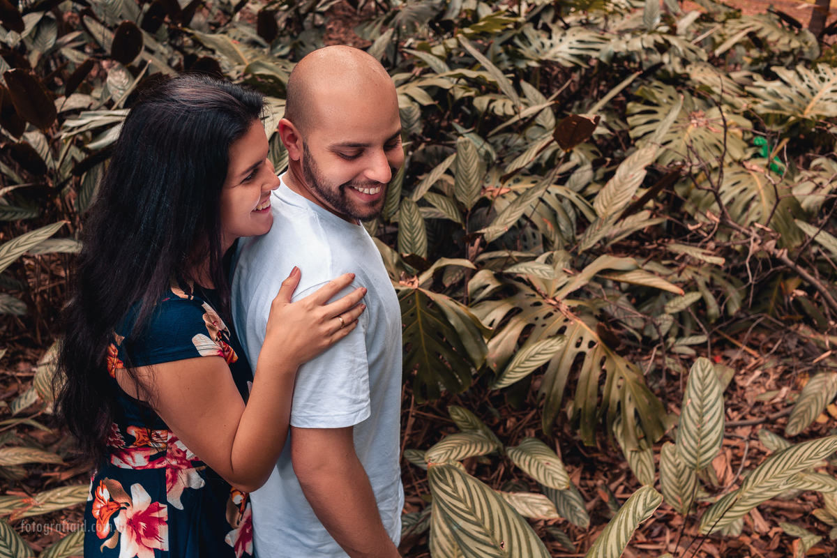Ensaio fotográfico casal pré casamento em parque Ibirapuera. JD Fotografia - Casais, grávidas, gestantes, família, fotos, fotografia, gravidez- Santo André, ABC, SP, Grande ABC, São Bernardo, São Caetano.  Whatsapp: (11) 95047-7618