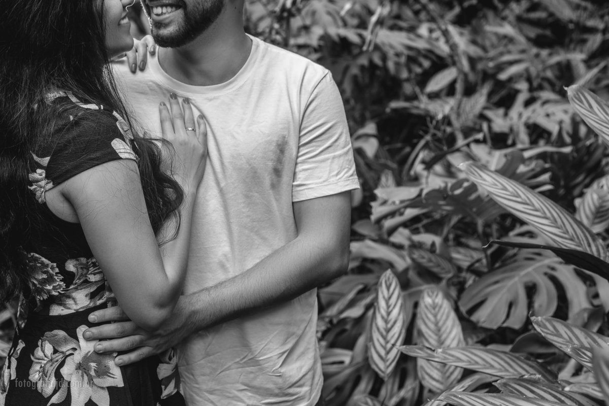 Ensaio fotográfico casal pré casamento em parque Ibirapuera. JD Fotografia - Casais, grávidas, gestantes, família, fotos, fotografia, gravidez- Santo André, ABC, SP, Grande ABC, São Bernardo, São Caetano.  Whatsapp: (11) 95047-7618