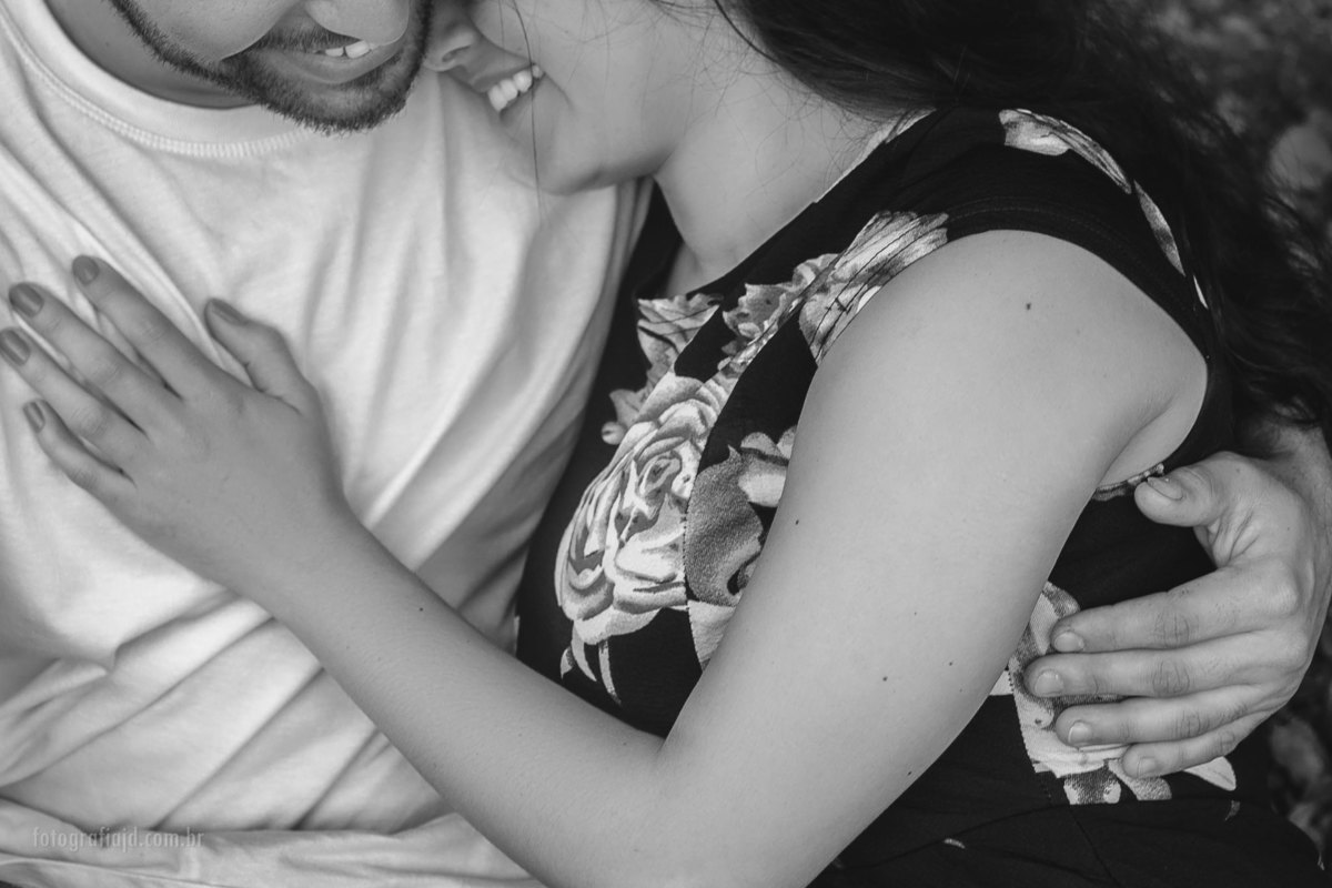 Ensaio fotográfico casal pré casamento em parque Ibirapuera. JD Fotografia - Casais, grávidas, gestantes, família, fotos, fotografia, gravidez- Santo André, ABC, SP, Grande ABC, São Bernardo, São Caetano.  Whatsapp: (11) 95047-7618