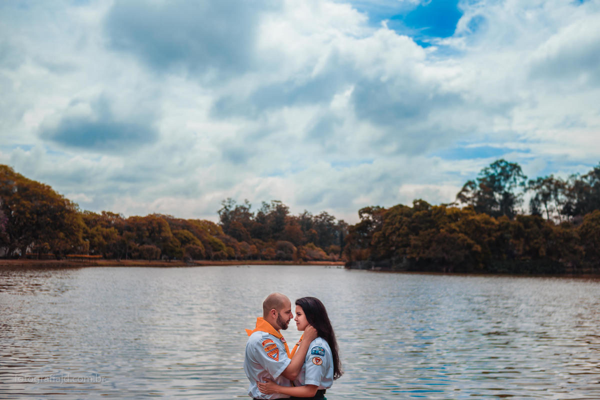 Ensaio fotográfico casal pré casamento em parque Ibirapuera. JD Fotografia - Casais, grávidas, gestantes, família, fotos, fotografia, gravidez- Santo André, ABC, SP, Grande ABC, São Bernardo, São Caetano.  Whatsapp: (11) 95047-7618