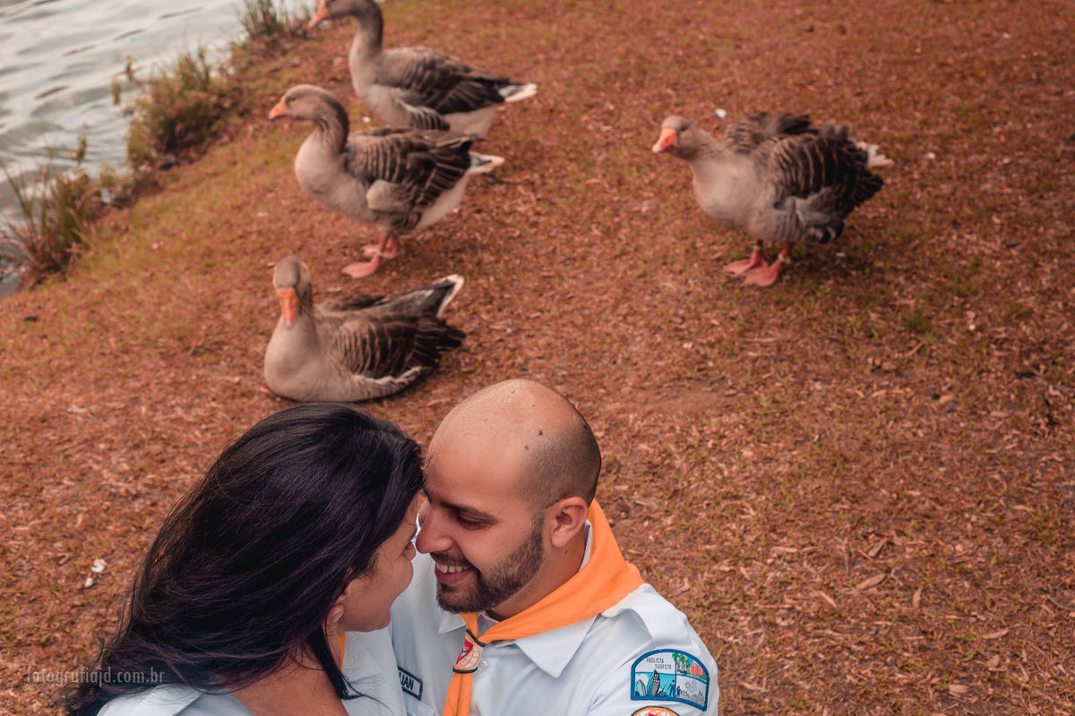 Ensaio fotográfico casal pré casamento em parque Ibirapuera. JD Fotografia - Casais, grávidas, gestantes, família, fotos, fotografia, gravidez- Santo André, ABC, SP, Grande ABC, São Bernardo, São Caetano.  Whatsapp: (11) 95047-7618