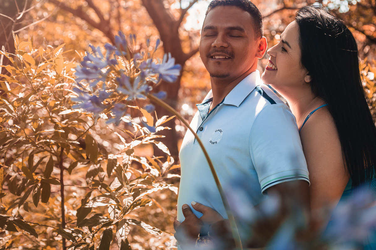 Ensaio fotográfico casal pré casamento em Parque Central. JD Fotografia - Casais, grávidas, gestantes, família, fotos, fotografia, gravidez- Santo André, ABC, SP, Grande ABC, São Bernardo, São Caetano.  Whatsapp: (11) 95047-7618