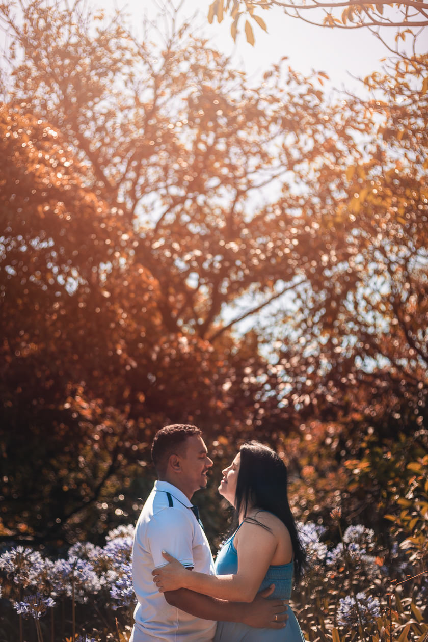 Ensaio fotográfico casal pré casamento em Parque Central. JD Fotografia - Casais, grávidas, gestantes, família, fotos, fotografia, gravidez- Santo André, ABC, SP, Grande ABC, São Bernardo, São Caetano.  Whatsapp: (11) 95047-7618