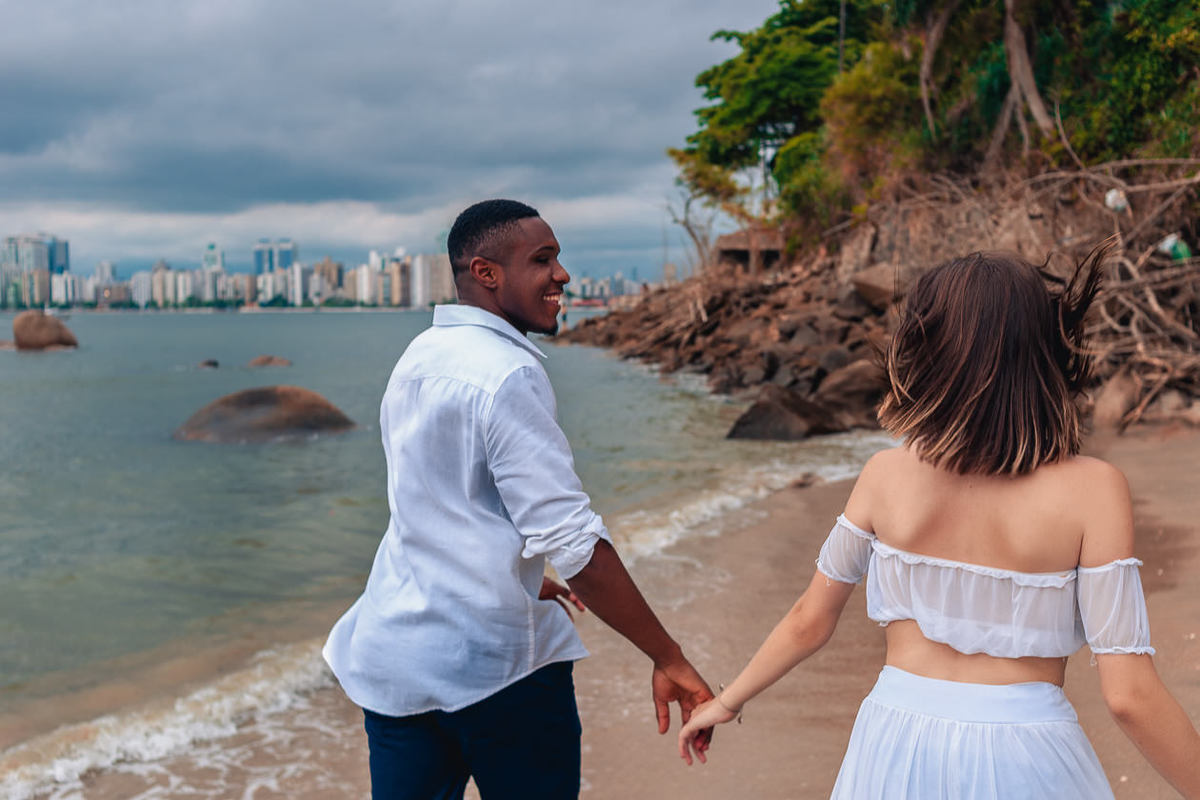 Ensaio fotográfico casal pré casamento em Praia do Goes. JD Fotografia - Casais, grávidas, gestantes, família, fotos, fotografia, gravidez- Santo André, ABC, SP, Grande ABC, São Bernardo, São Caetano.  Whatsapp: (11) 95047-7618