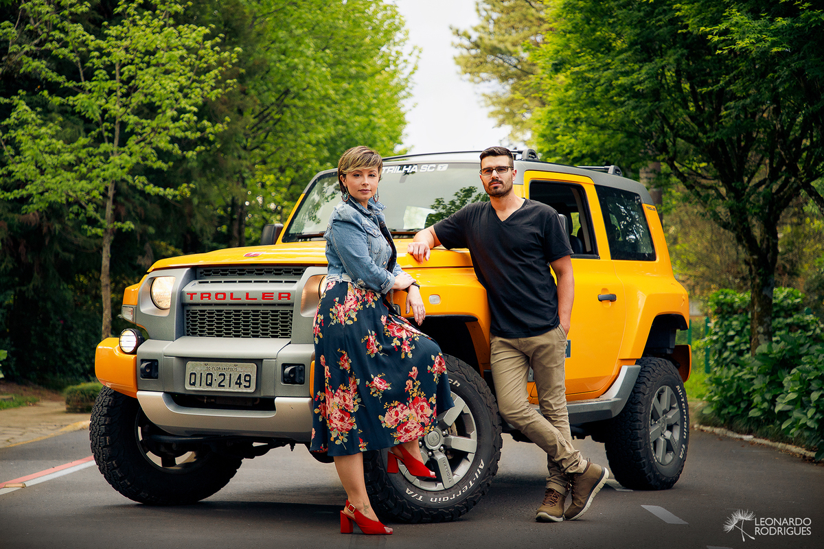 fotógrafa maira amorim ensaio book casal gramado natal luz fotografo leonardo rodrigues jeep troller 4x4