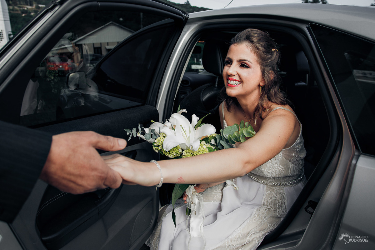 casamento casar em gramado destination wedding casar pousada la vista fotografo leonardo rodrigues noiva com pai