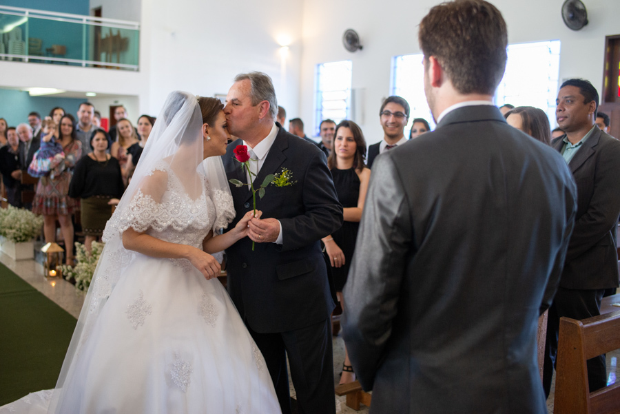 DIA DA NOIVA EM ITATIBA DIA DA NOIVA NO SALÃO DIA DA NOIVA NO SALÃO PAULA ASSIS EM ITATIBA VESTIDO DE NOIVA NOIVA JORGE DE OLIVEIRA