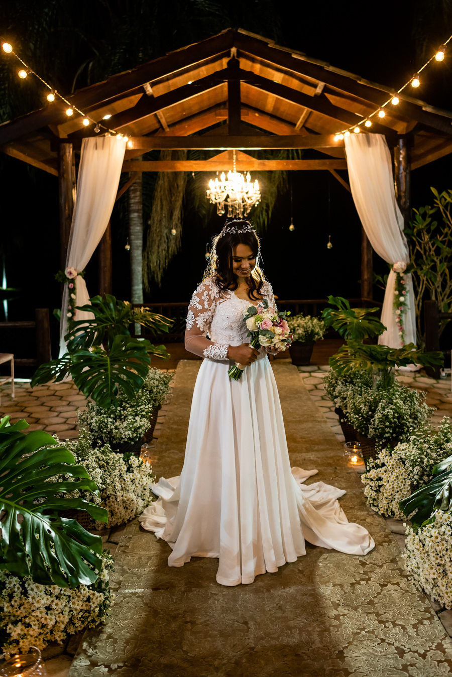 Badulaque eventos casamento no campo casamento ao ar livre casando no campo casando ao ar livre pai da noiva treno de noiva casamento no final de tarde casamento a tarde casamento no por do sol pai da noiva retrato de noiva retrato de noiva preto e branco