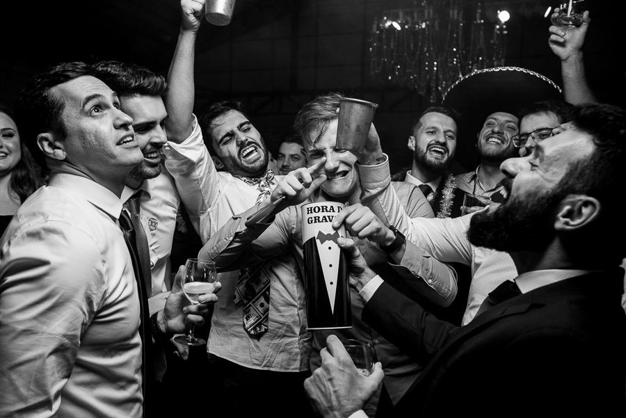 casamento na igreja catedral de jundiai casamento em jundia casamento na catedral de jundiai alice no pais da maravilhas mariella decoradora mariella decorações mariela decor decoradora jundiaí valsa dos noivos dança dos noivos gravata com os padrinhos 