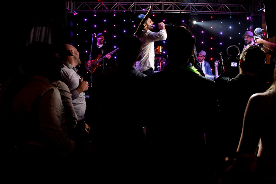 casamento na igreja catedral de jundiai casamento em jundia casamento na catedral de jundiai alice no pais da maravilhas mariella decoradora mariella decorações mariela decor decoradora jundiaí dança dos noivos balada de casamento banda vitrola