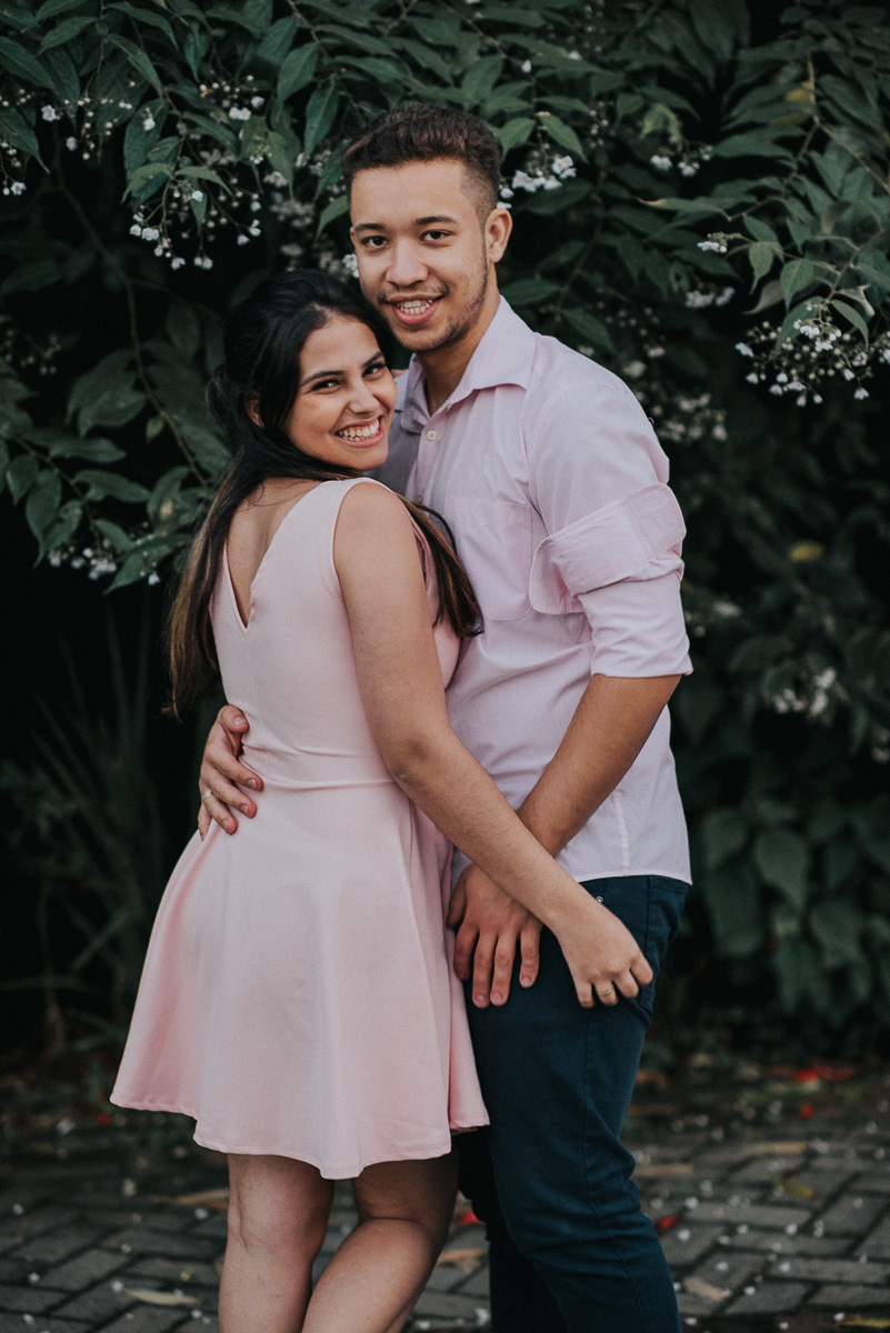 sorriso-noiva-ensaio-romantico