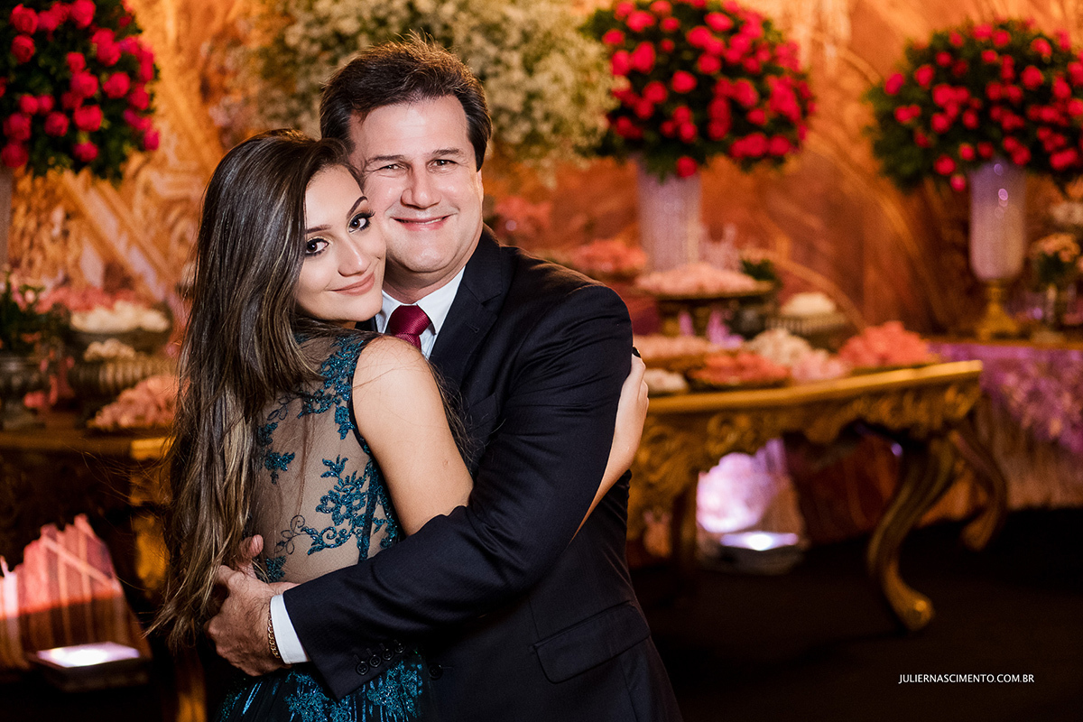 foto de pai e filha na sua festa de quinze anos.