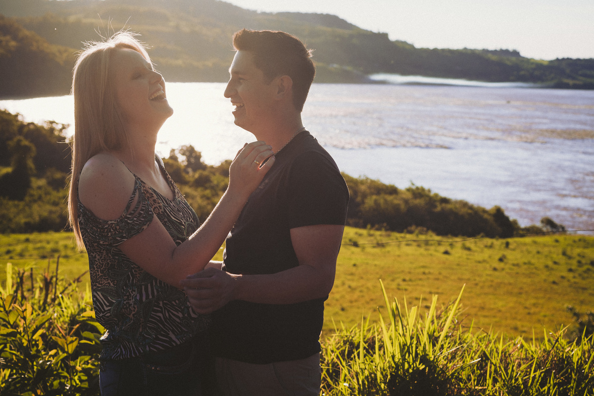 Angela e Ricardo Ensaio casal rio iguaçu Paraná 