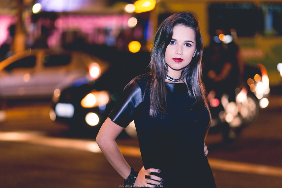 Ensaio Feminino em Niterói nas ruas de Icaraí Tumblr a noite