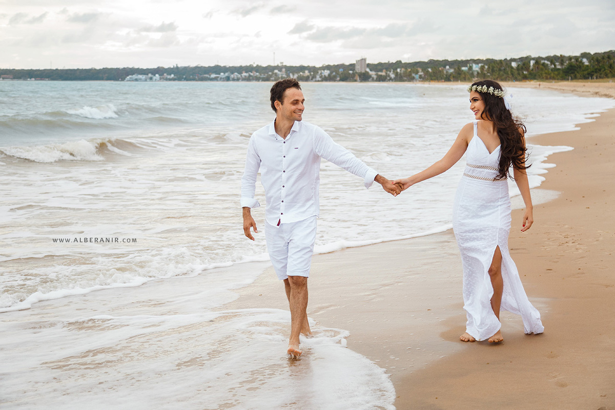 Ensaio de Luana e Wanderley Filho em Lucena e João Pessoa / PB. Fotos no Bambuzal, Praia, Ruínas e em meio a árvores.