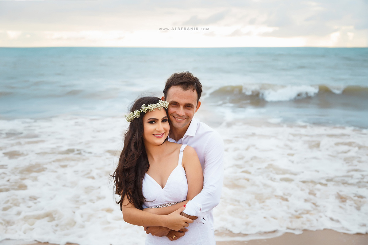 Ensaio de Luana e Wanderley Filho em Lucena e João Pessoa / PB. Fotos no Bambuzal, Praia, Ruínas e em meio a árvores.