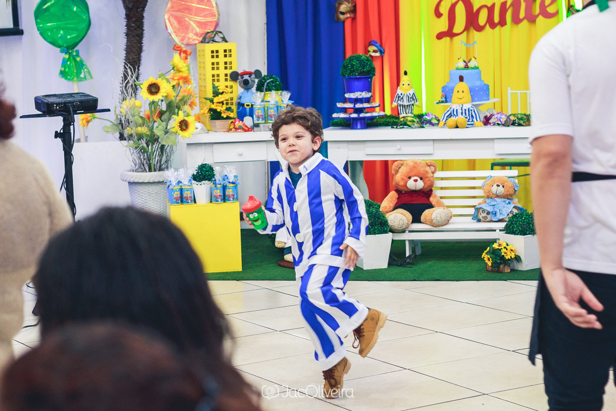 Pedro Dante correndo no aniversario