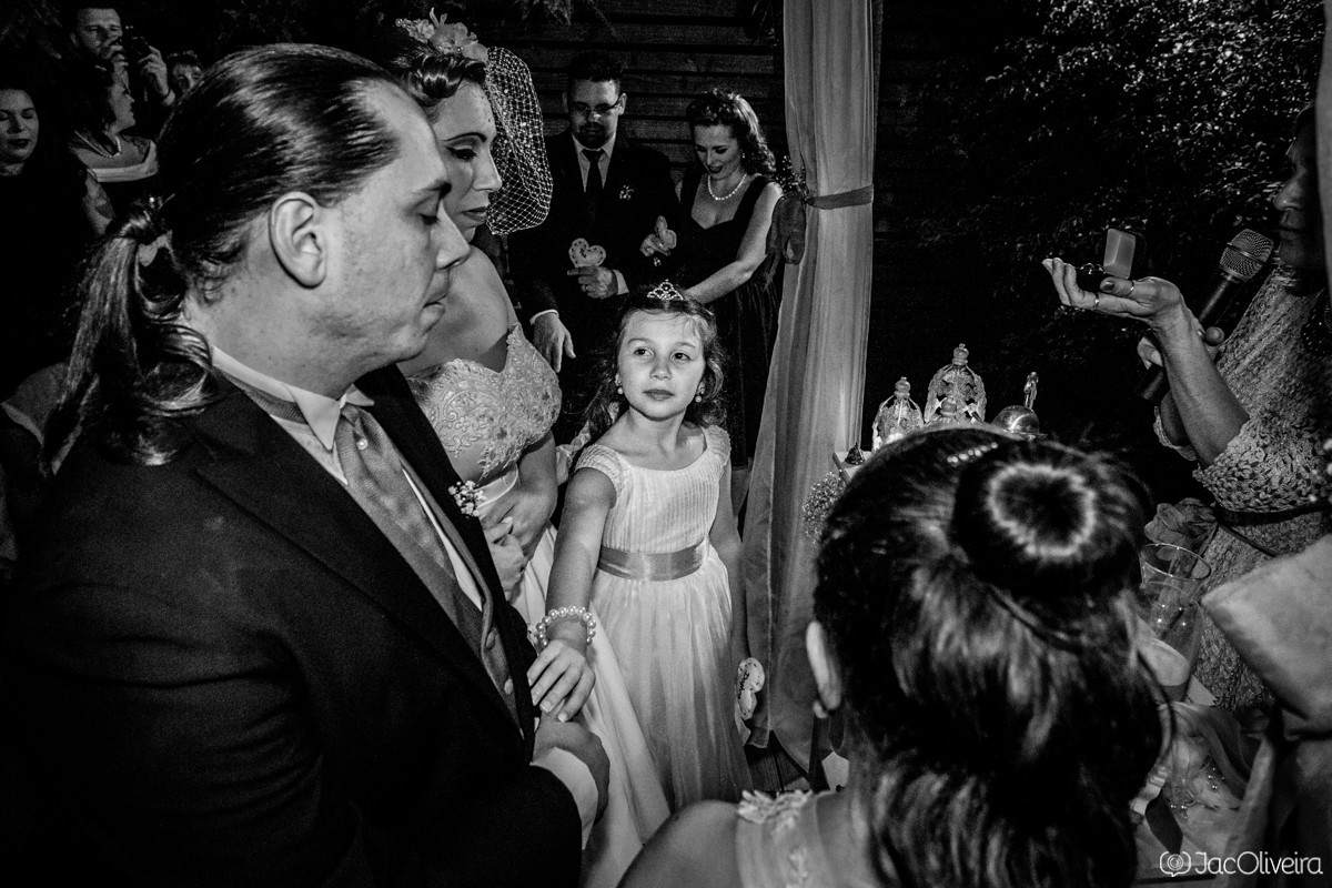 fotografia casamento porto alegre filha se emocionando na cerimonia