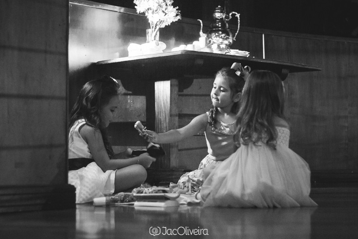 crianças brincando no mesanino dado bier