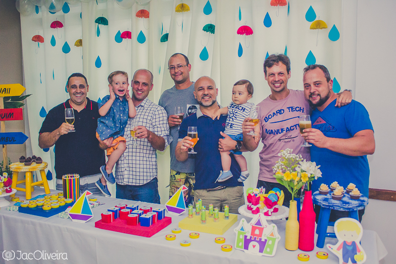 ftografia homens da festa do davi