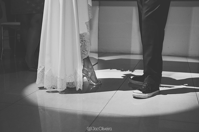 fotografo casamento porto alegre noiva de sandália e vestido fenda