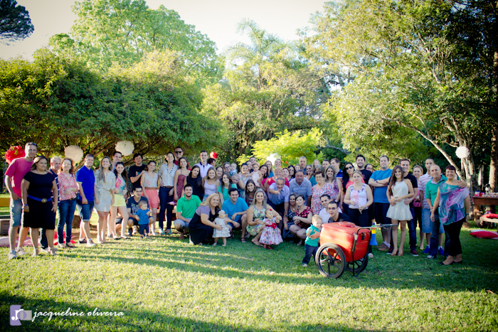foto geral dos convidados da festa