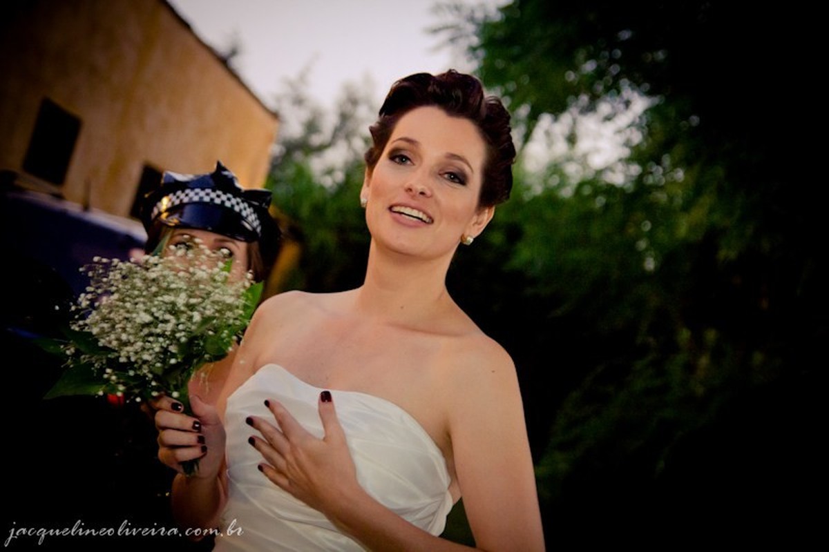 noiva rachel chegando em seu casamento