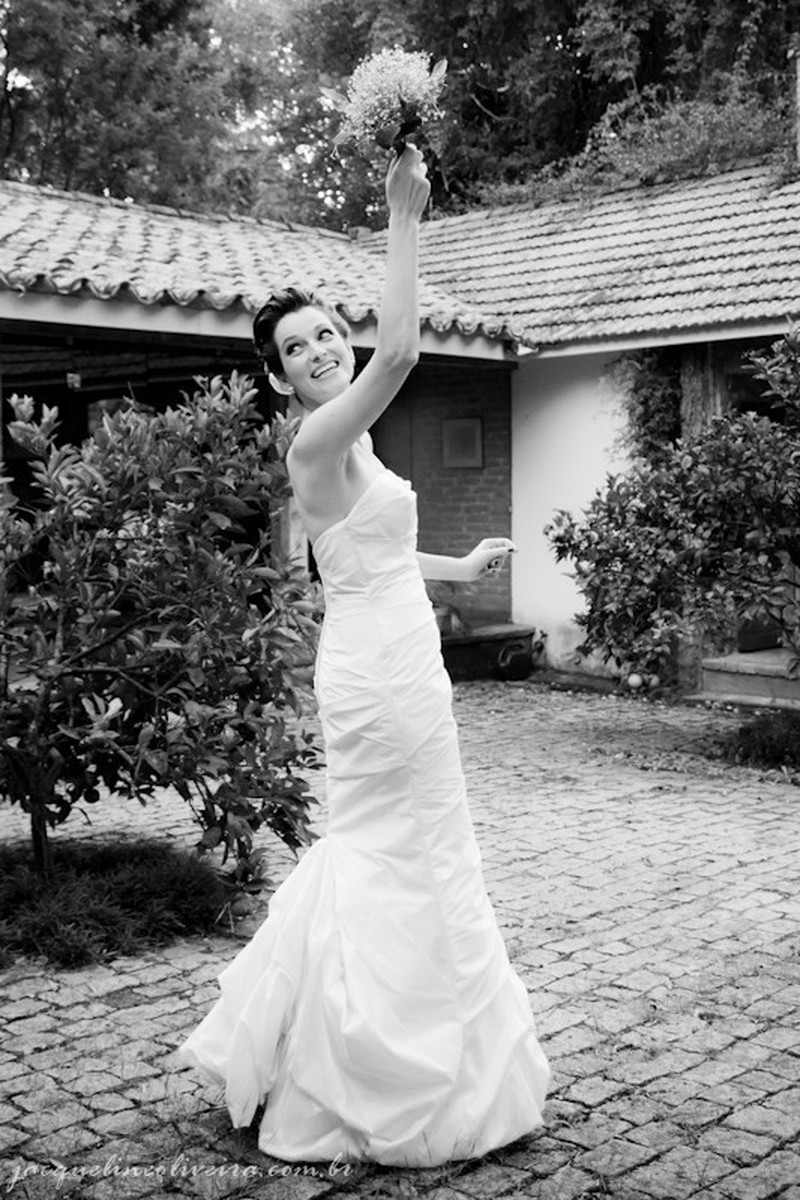 fotografo casamento porto alegre noiva simulando jogar bouquet