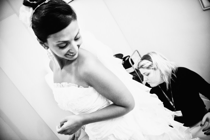 noiva michele se vestindo fotografo casamento porto alegre