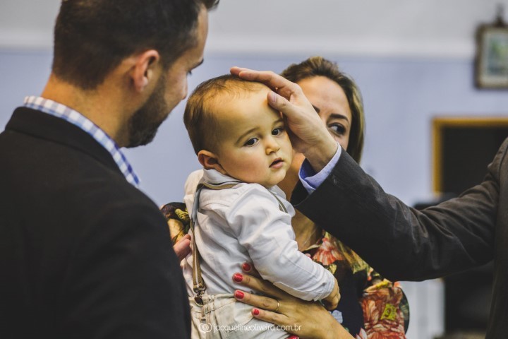 pedro sendo abençoado