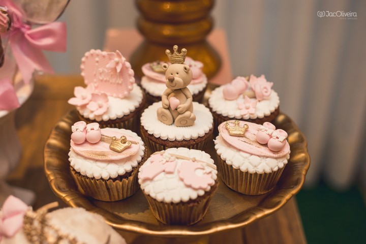 fotografia do cupcake no chá de bebê joana