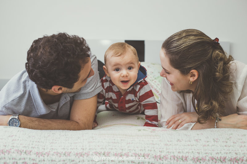 heitor ensaio 6 meses deitado de bruços