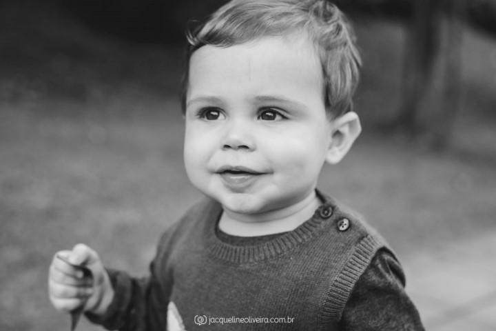 fotógrafo infantil em porto alegre no ensaio de menino