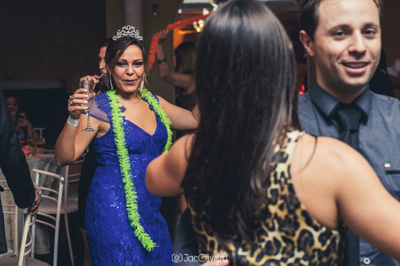 formanda de vestido azul rendado