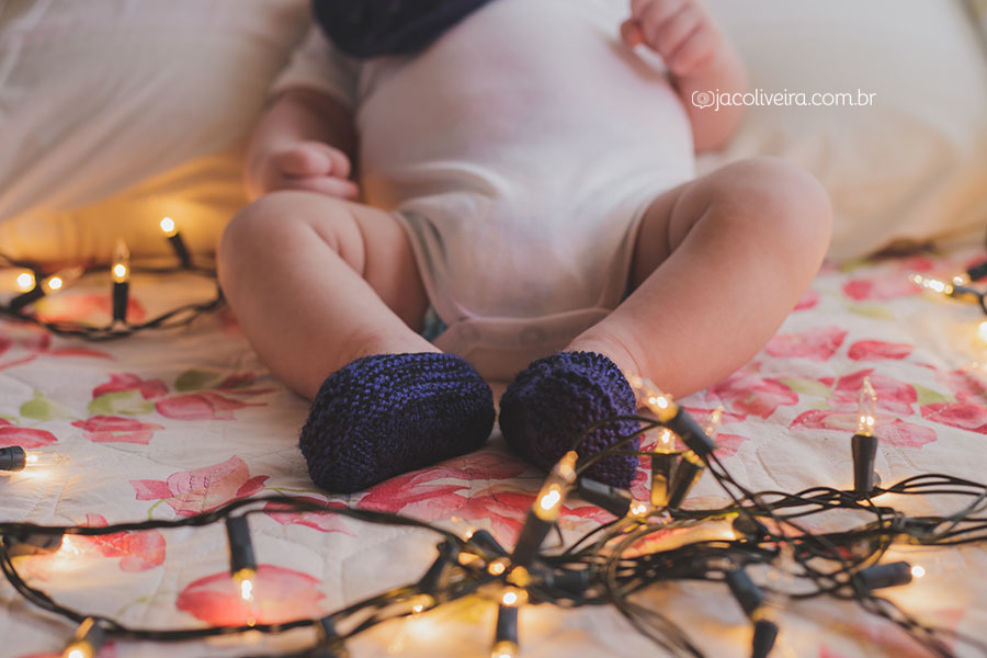 ensaio de bebê em porto alegre com luzinhas de natal