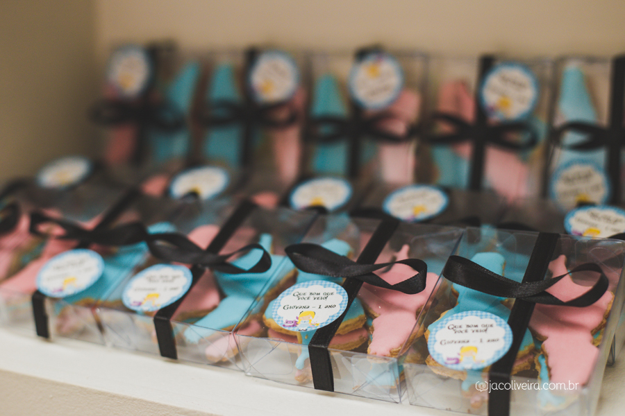 fotógrafo em porto alegre lembrancinha alice no país das maravilhas biscoitos