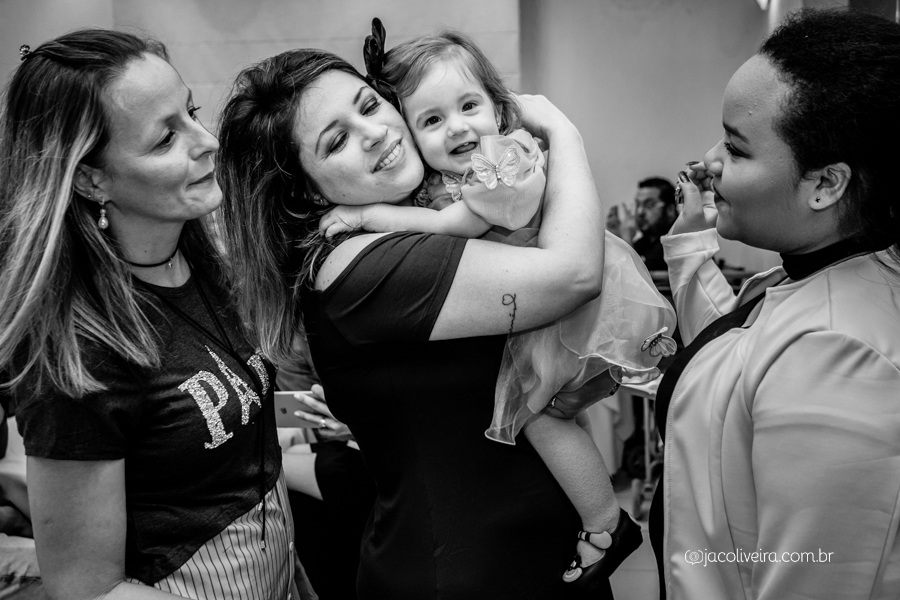 fotografia infantil poa festa criança primeiro aninho com convidados