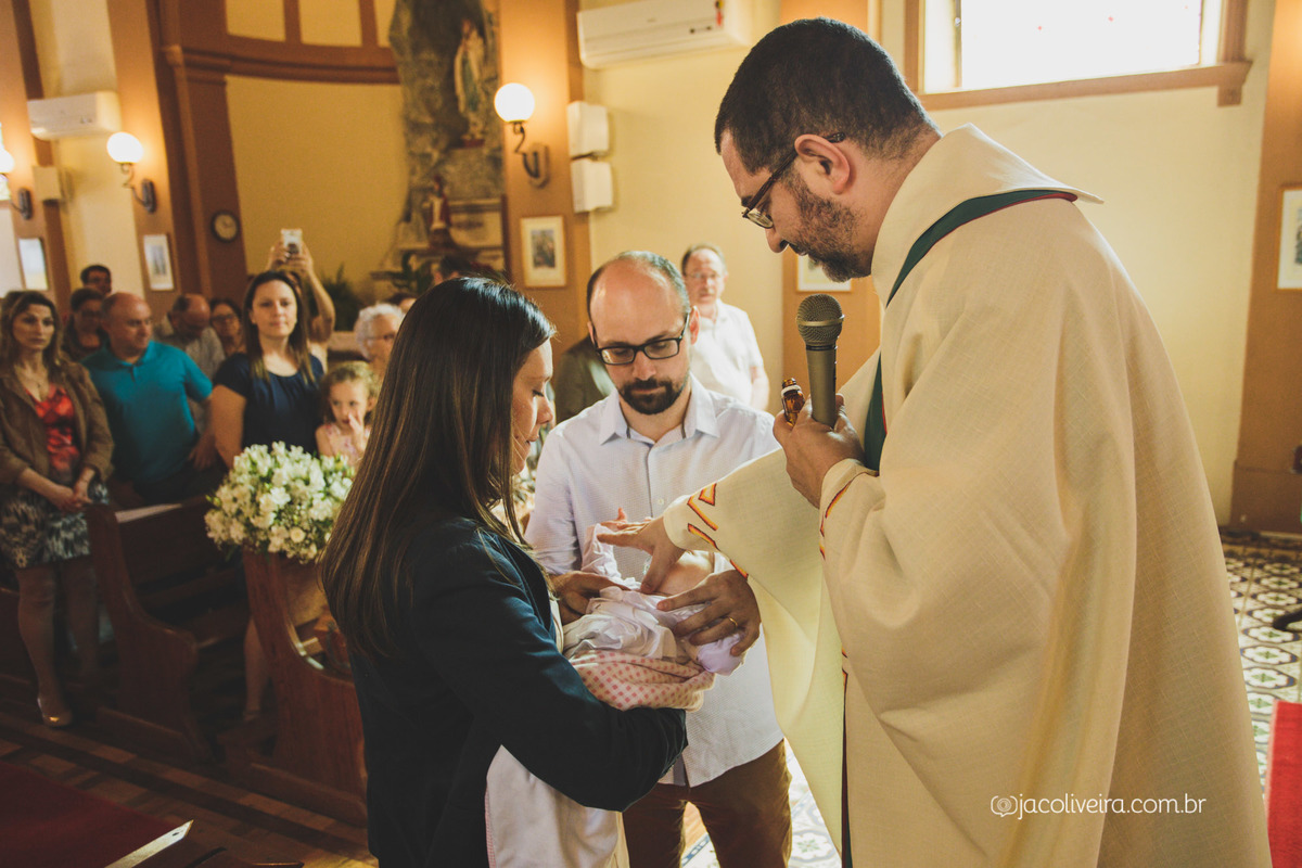 fotografo batismo porto alegre rs menina na igreja